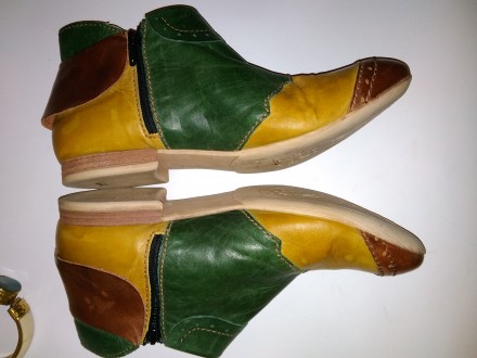 Шикарная яркая обувь от немецкого бренда Rovers .
Пошита вручную в Испании.
В . . фото 5