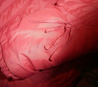 Пальто персикового цвета, капюшон и мех отстегиваются, змейка, внутренний карман. . фото 6