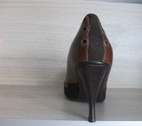 Туфли 0367

Производство   - тм Maskotte
Материал верха -   натуральная кожа
. . фото 3