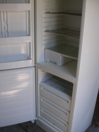 Холодильник в отличном состоянии, привезенный из Швеции, сборка - Швеция, габари. . фото 3