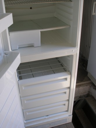 Холодильник в отличном состоянии, привезенный из Швеции, сборка - Швеция, габари. . фото 5