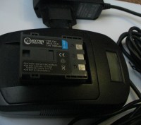 Зарядное устройство для аккумуляторов Canon. . фото 3