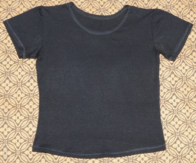 Продам футболку для мальчика/девочки,
б/у, почти новая,
стрейчевая (cotton+pol. . фото 1