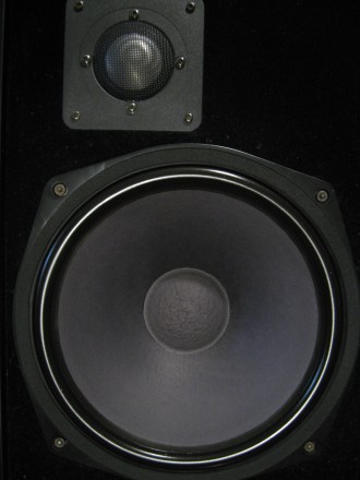 "MB QUART 720"
Шикарная акустика известной немецкой фирмы.
Великолепно звучит . . фото 10