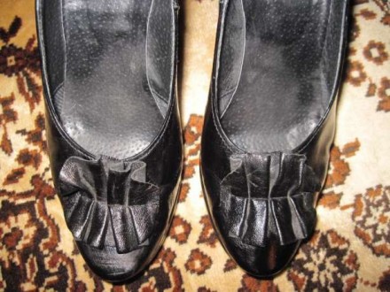 Продам натуральные кожаные туфли 38размер в идеальном состоянии. Каблук 10 см, п. . фото 3