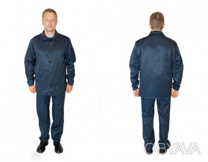 Курточка прямая с центральной застежкой на пуговицы, на полочках нашиты три накл. . фото 1